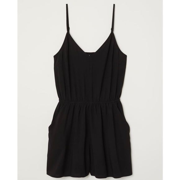 H&M Dresses & Skirts - NWOT H&M Romper (Pockets!)